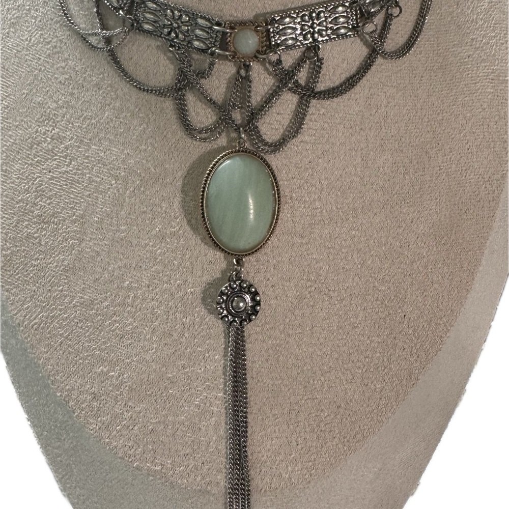 SHYANNE- Silver Luna Bella Choker Necklace - Picture 4 of 4
